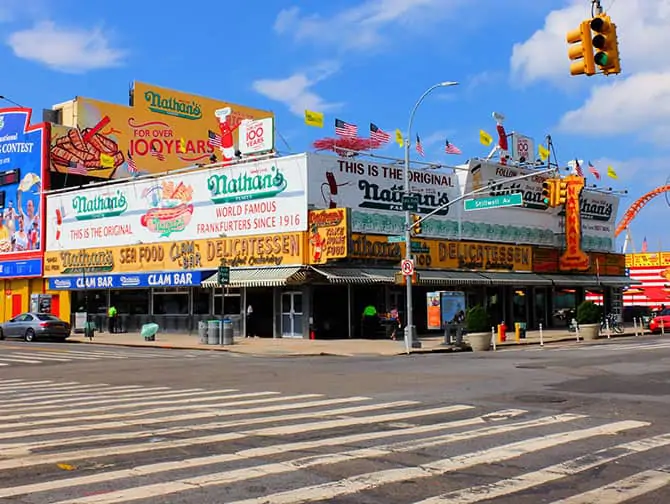 Saker att göra i Coney Island - Nathan's Hot Dog