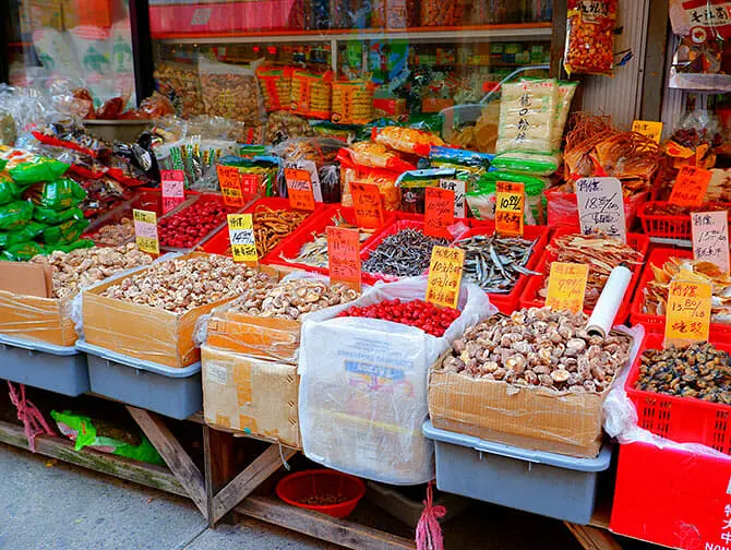 Saker att göra i Chinatown New York - Kinesiska skyltar