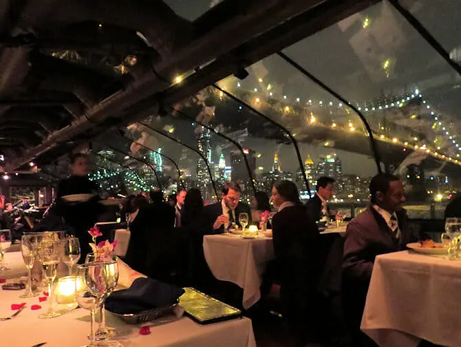 New York Bateaux middagskryssning