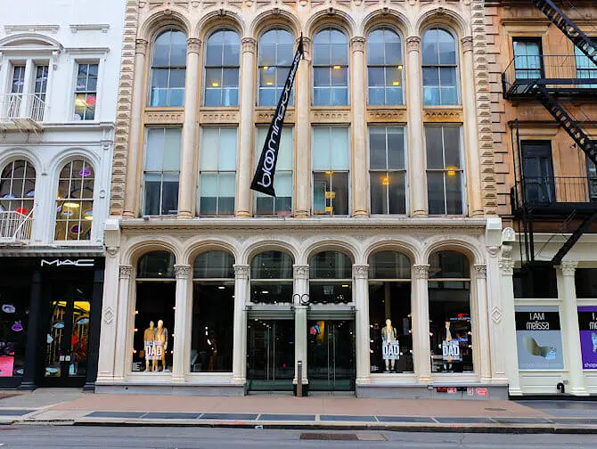 Bloomingdales i NYC - Brown-Bag