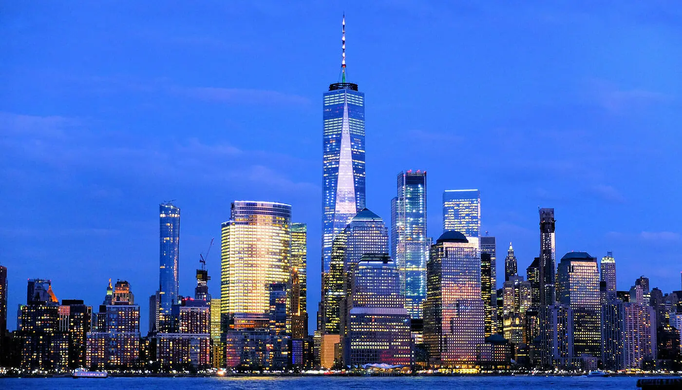 Circle Line New York Harbour Lights Cruise - Skyline 1
