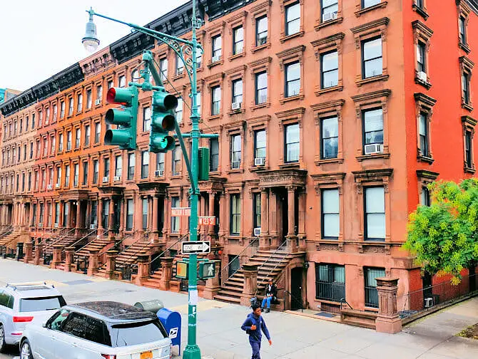 Saker att göra i Harlem - Brownstones