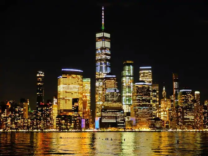 Freedom Tower : One World Trade Center - Kväll