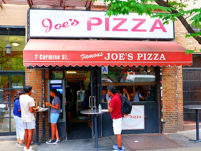 B&auml;sta pizzan i New York - Joe's Pizza