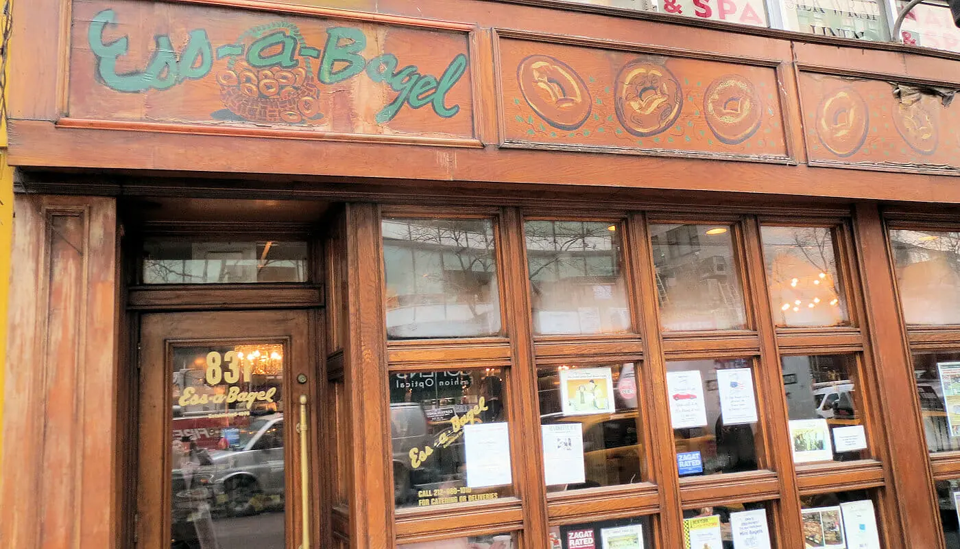 Bagels i NYC - Ess-a-Bagel fasad