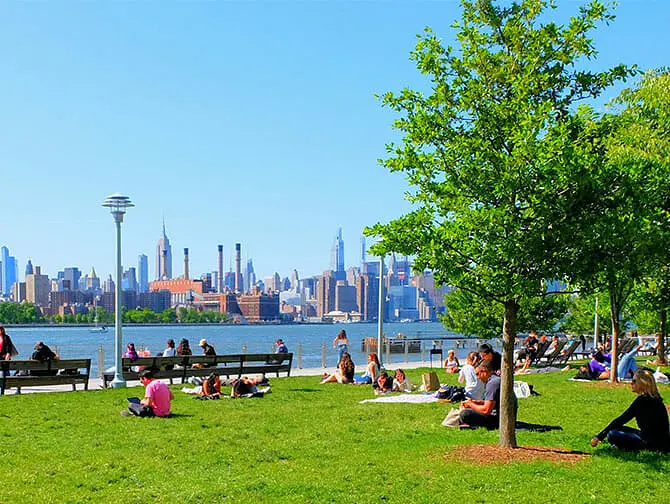Parker i New York - Domino Park
