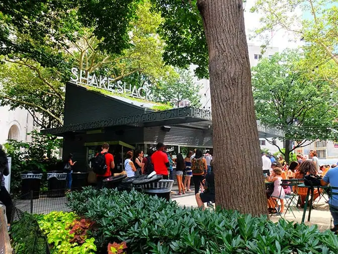 Parker i New York - Shake Shack i Madison Square Park