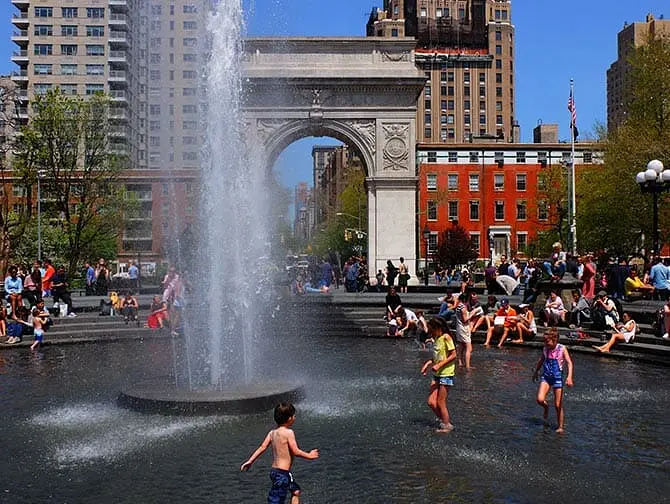 Parker i New York - Washington Square Park