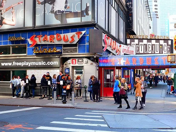 Restauranger med teman i New York - Ellen's Stardust Diner