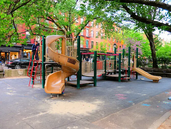 Lekplats i NYC - Bleeckerstreet