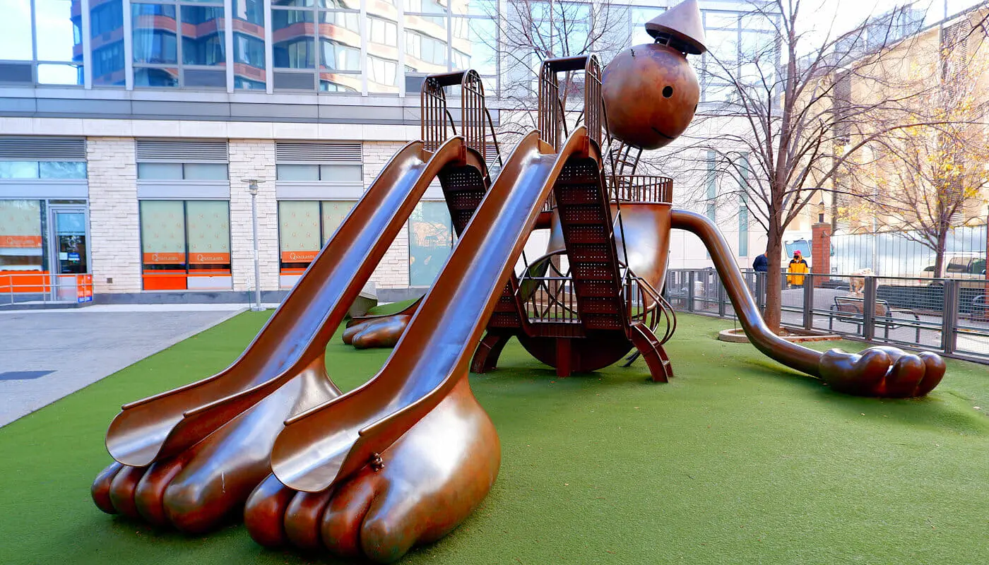 Lekplats i NYC - Silver Towers Playground