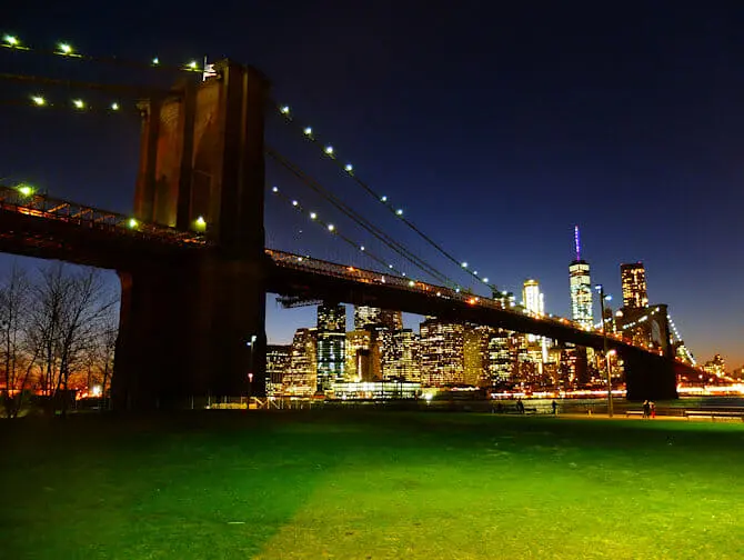 Brooklyn Bridge Park i New York - Brooklynbron