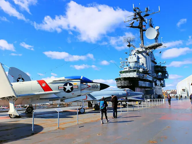Veterans Day i NYC - Intrepid Museum