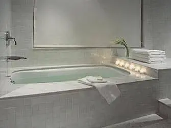 Romantiska hotell i NYC - The London NYC