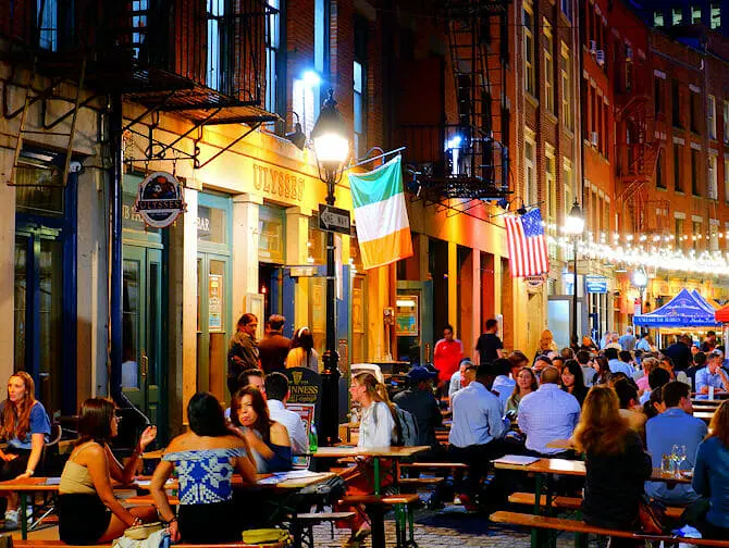 Stone Street restauranger i New York - Barer och restauranger