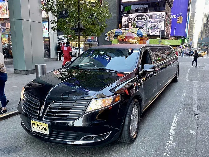 Limousineuthyrning i New York - Limousinen