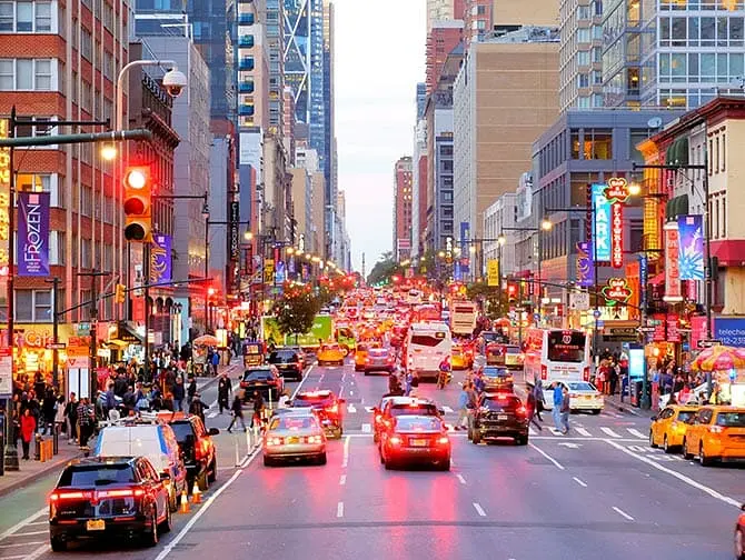 Hop on Hop off Bus in New York 8th Avenue