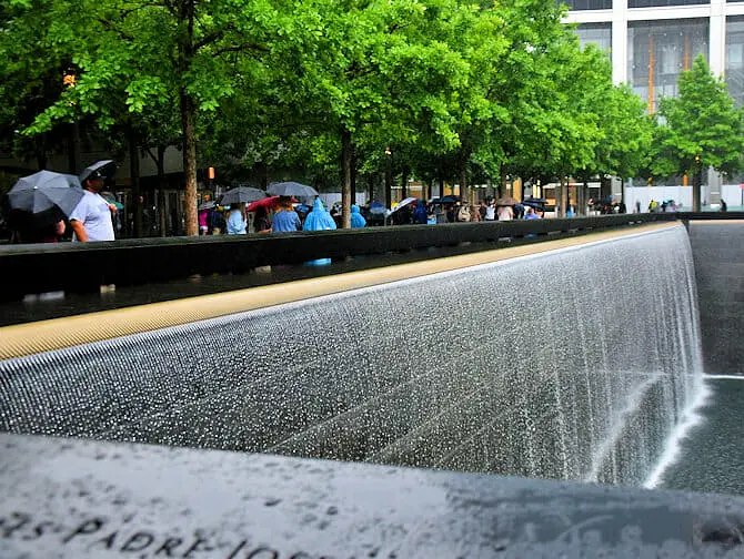 Regn i New York - 911 Memorial