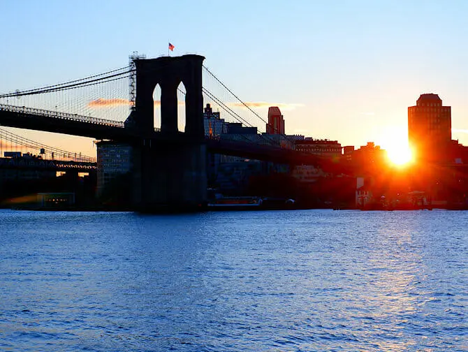 South Street Seaport i New York - Brooklynbron