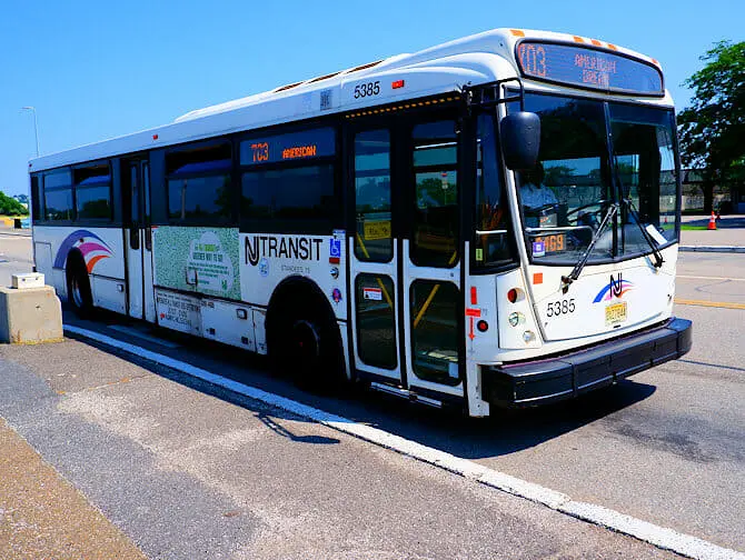 New Jersey Transit i New York - NJ Transit lokal buss