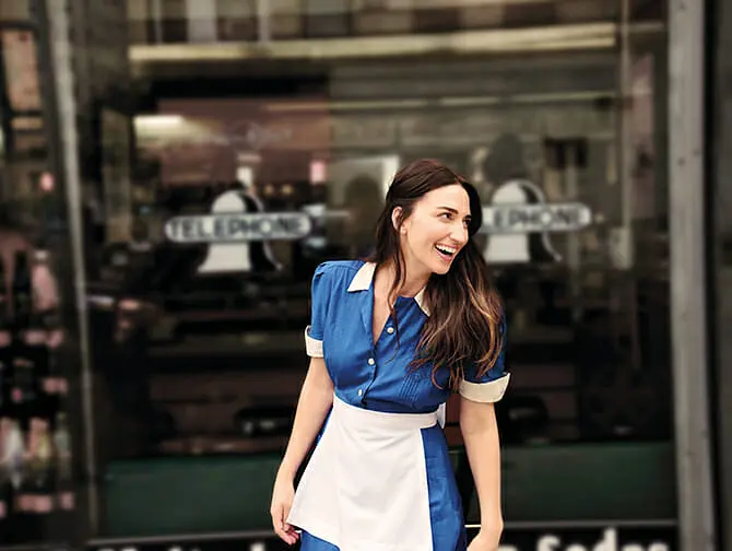 Biljetter till Sara Bareilles’ Waitress på Broadway - Utanför restaurangen