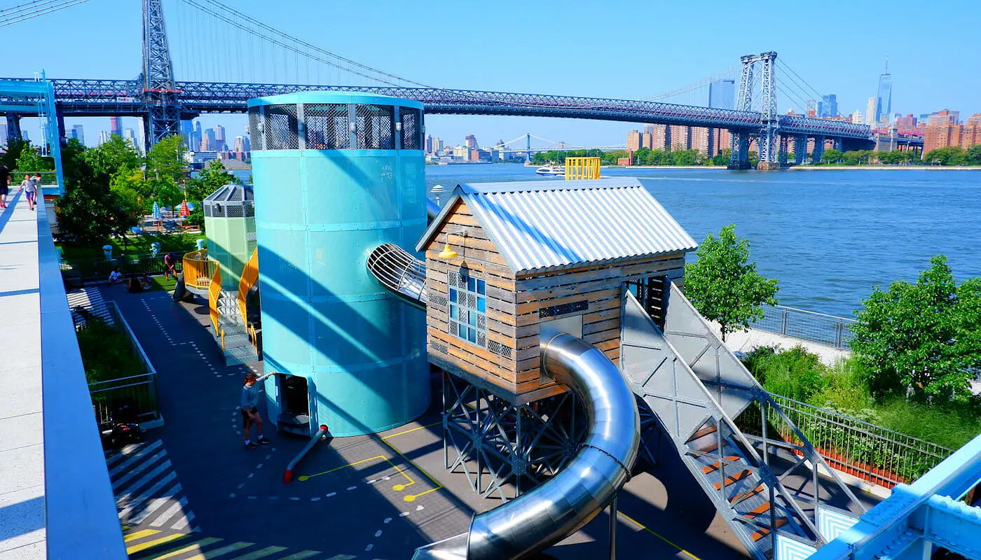 Lekplatser i New York - Domino Park