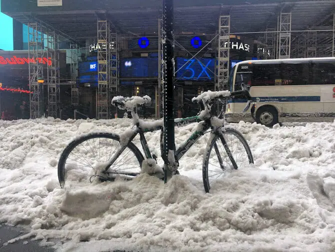Sn&ouml; i New York - transport