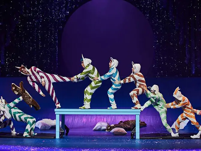 Twas the Night Before by Cirque du Soleil - Show