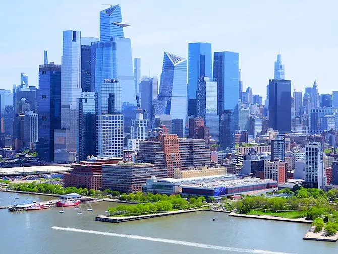 Helikoptertransport mellan JFK eller Newark Airport och Manhattan - Skyline