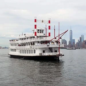 Nyårskryssningar i New York - Liberty Belle NYC