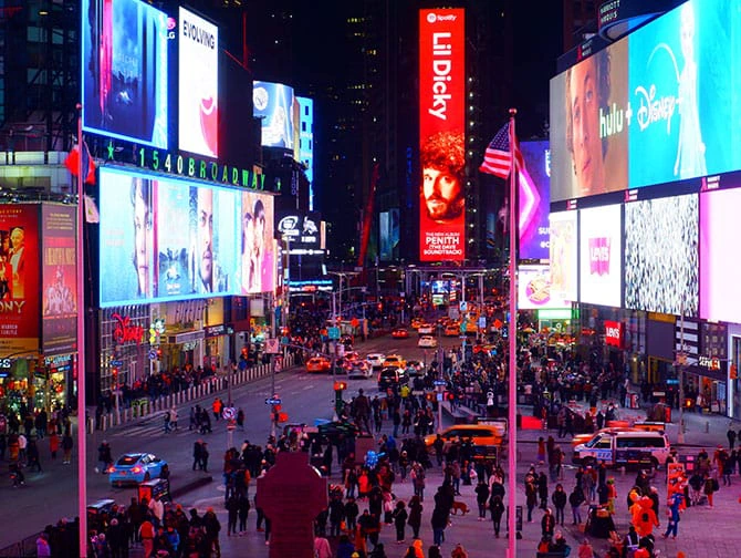 New York promenadrutter - kv&auml;llstur Times Square