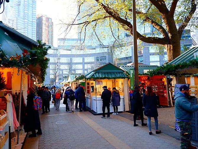 Julmarknader i New York- Columbus Circle utanför