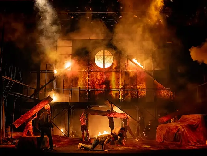 Biljetter till The Outsiders på Broadway - scen