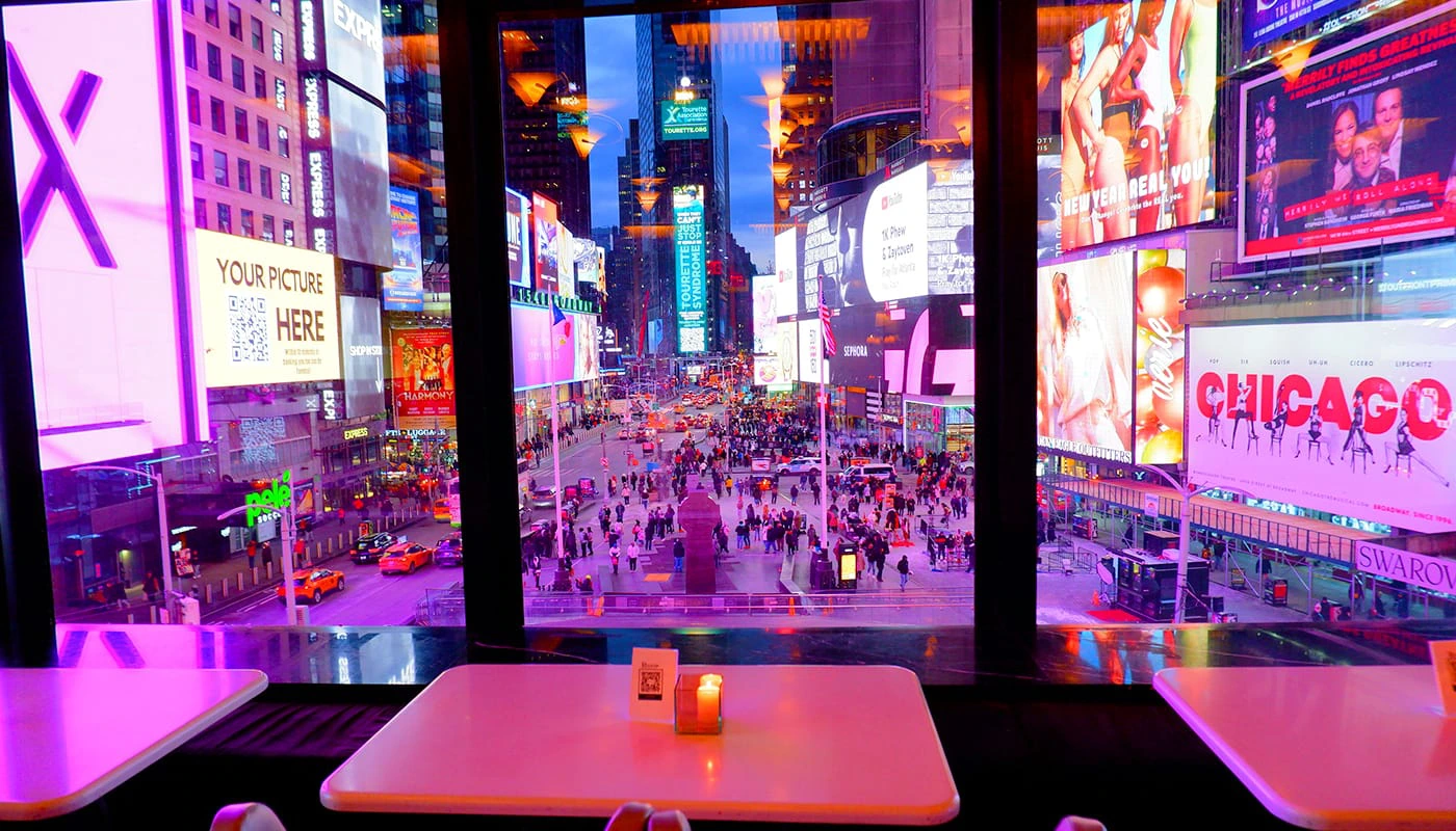 Hotell p&aring; Times Square - Renaissance New York Times Square Hotel