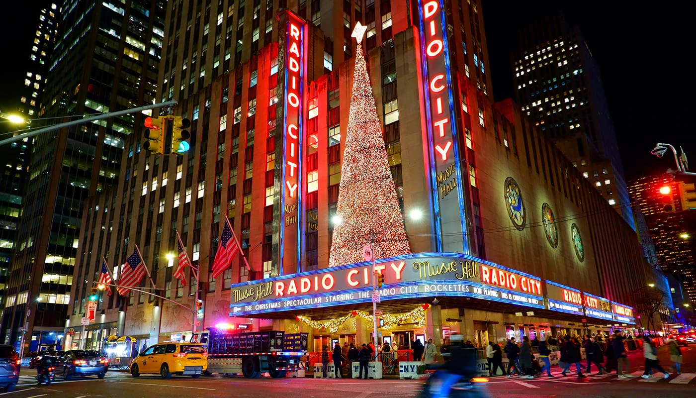 Juls&auml;songen i New York - Christmas Walking Route