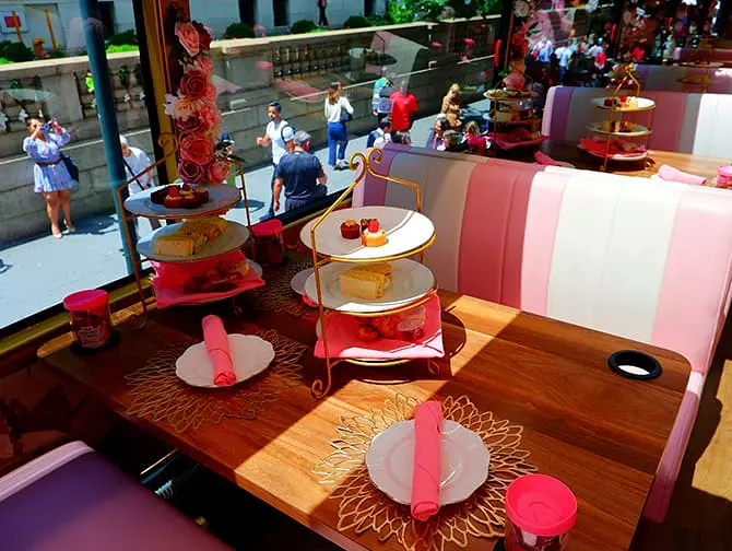 High Tea i New York - High Tea Bus Tour
