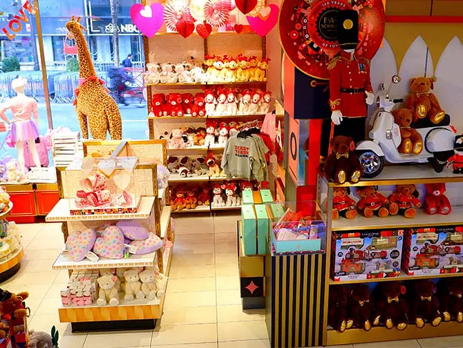 FAO Schwarz i New York - Rockefeller Plaza