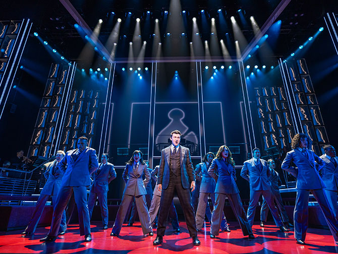 Biljetter till Chess på Broadway - sång