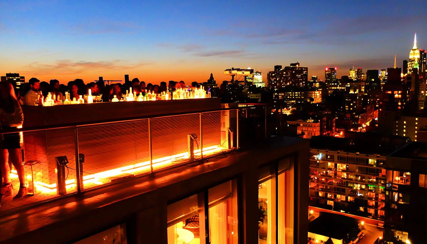 B&auml;sta nattklubbarna i New York - The Roof PUBLIC Hotel