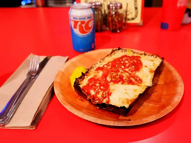 Bästa pizzan i New York - Aces Pizza Detroit Style