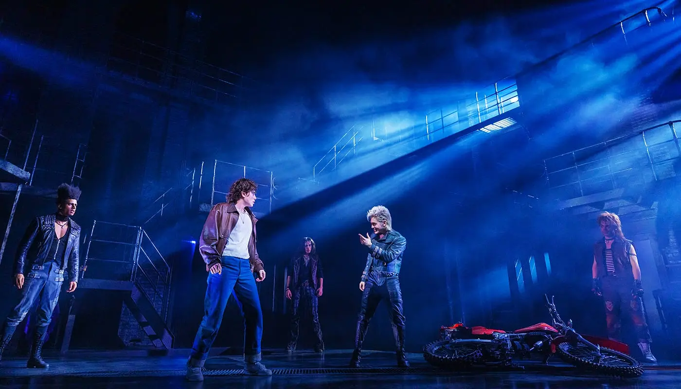 Biljetter till The Lost Boys på Broadway - Horror comedy