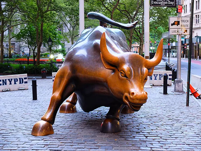 Charging Bull-statyn i New York