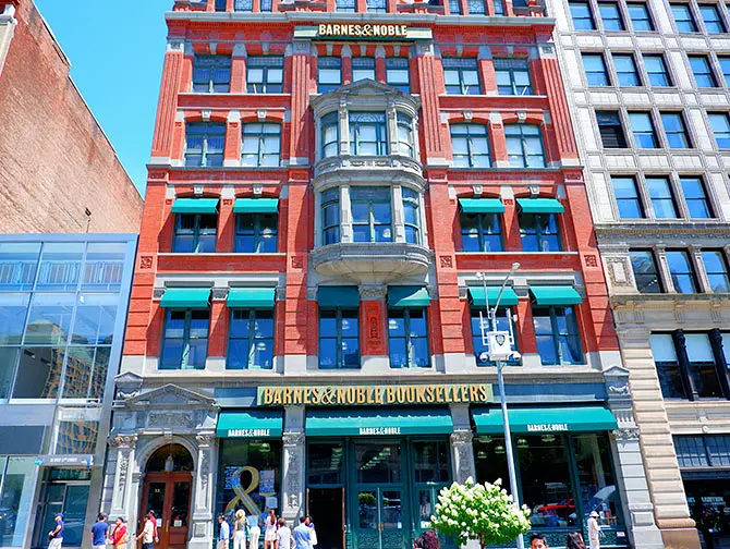 Bokhandlar i New York - Barnes and Noble