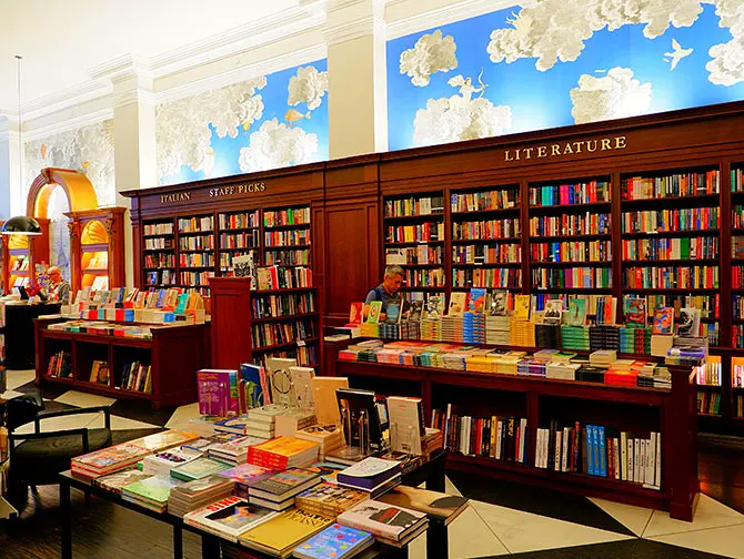Bokhandlar i New York - Rizzoli Bookstore vid Madison Square Park